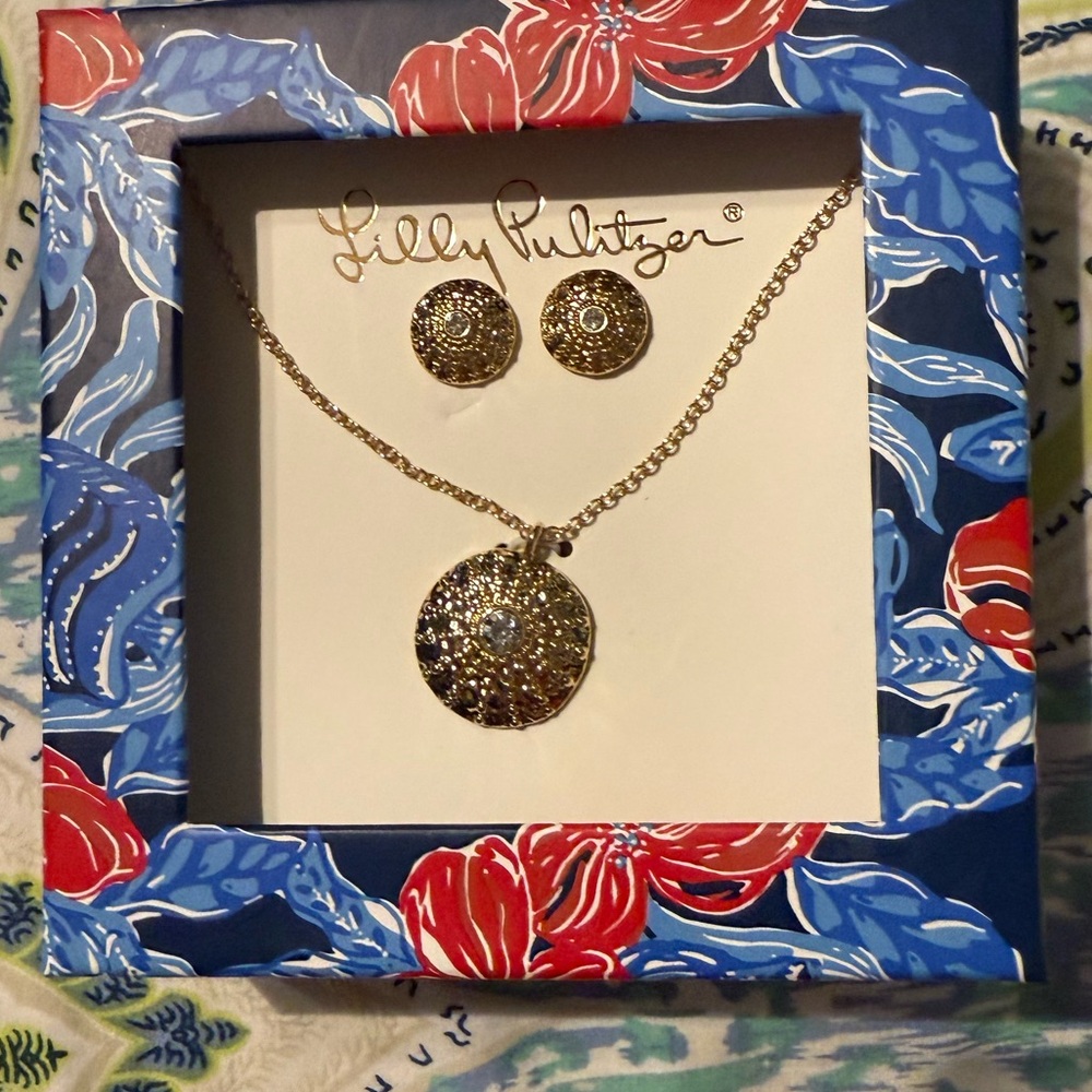 Lilly Pulitzer‎ Boxed Jewelry Set – Earrings & Necklace